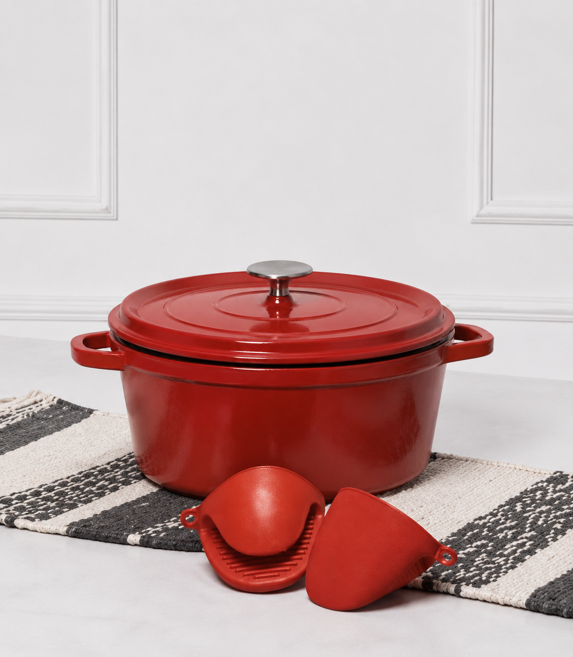 Premium Enameled Cast Iron Dutch Oven Casserole Dish with Lid – 4-Quart Heavy Duty Non-Stick Porcelain Coated Bread Baking Pot with Bonus Silicone Pinch Mitts for Slow Cooking Stews and Soups